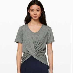 Lululemon Do the Daily Short Sleeve Heathered Gray Sage Sz 6